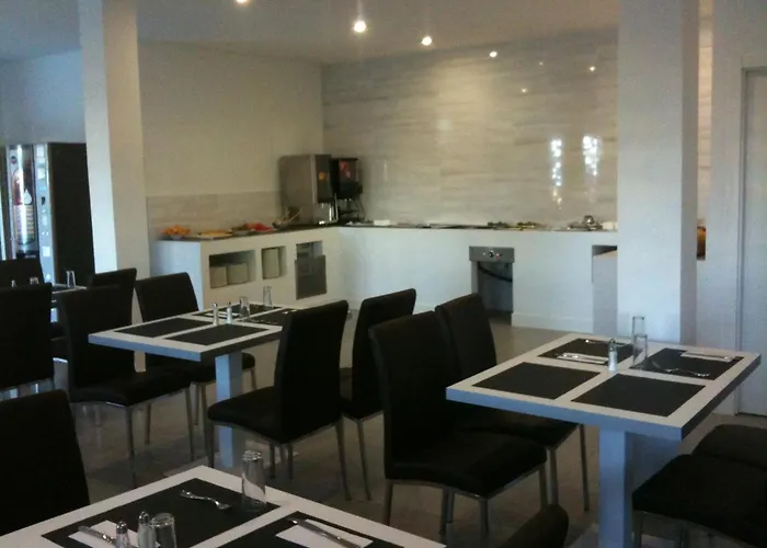 Top Hotels in Torremolinos for Beach & Cultural Escape